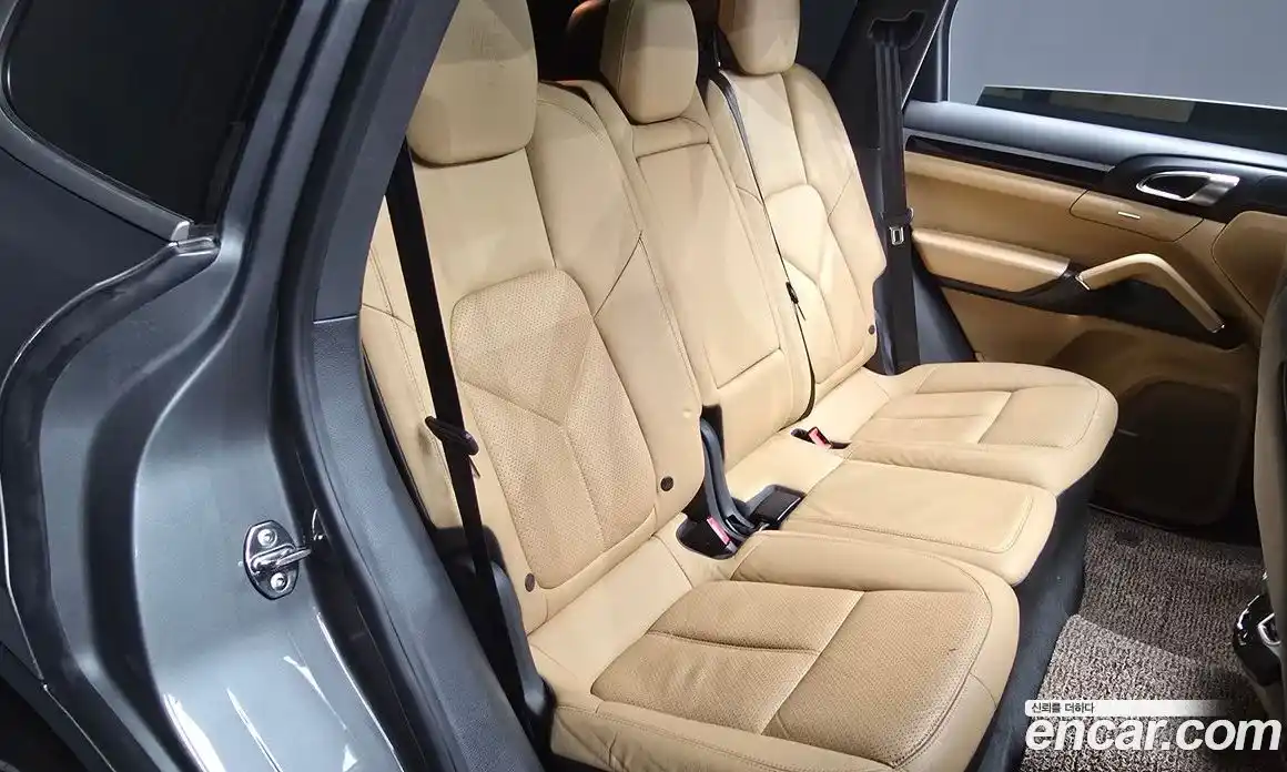 Porsche Cayenne 2014 3.0 Автомат в Москве № 165584, фото 7