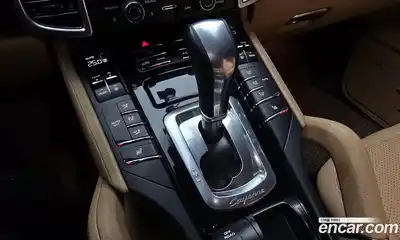 Porsche Cayenne 2014 3.0 Автомат в Москве № 165584, миниатюра 9