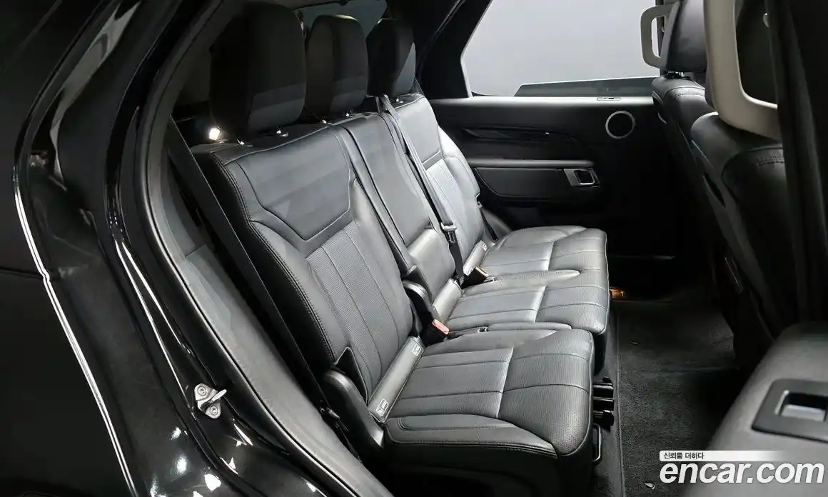 Land Rover Discovery 2019 2.0 Автомат в Москве № 166558, фото 13