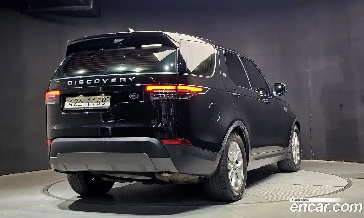 Land Rover Discovery 2019 2.0 Автомат в Москве № 166558, фото 16