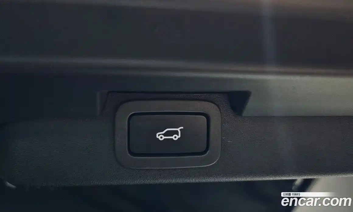 Land Rover Discovery 2019 2.0 Автомат в Москве № 166558, фото 18