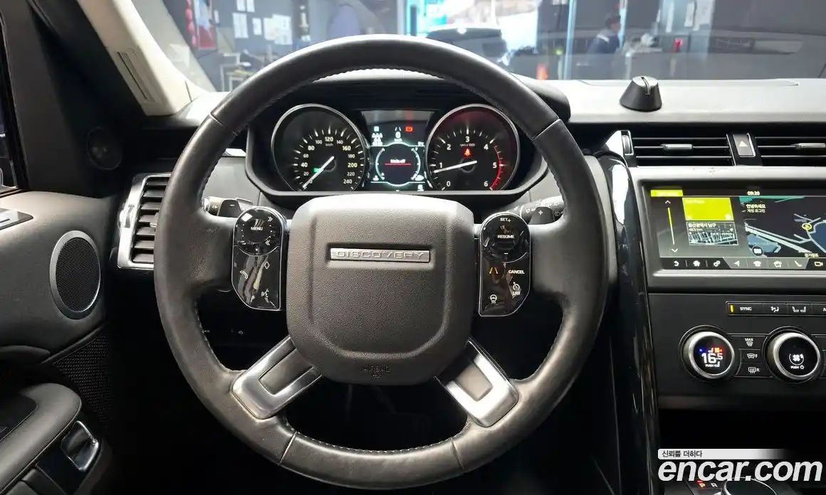 Land Rover Discovery 2019 2.0 Автомат в Москве № 166558, фото 20