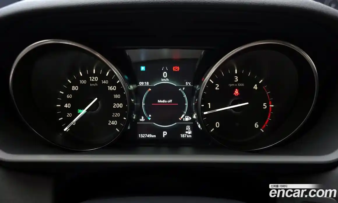 Land Rover Discovery 2019 2.0 Автомат в Москве № 166558, фото 9