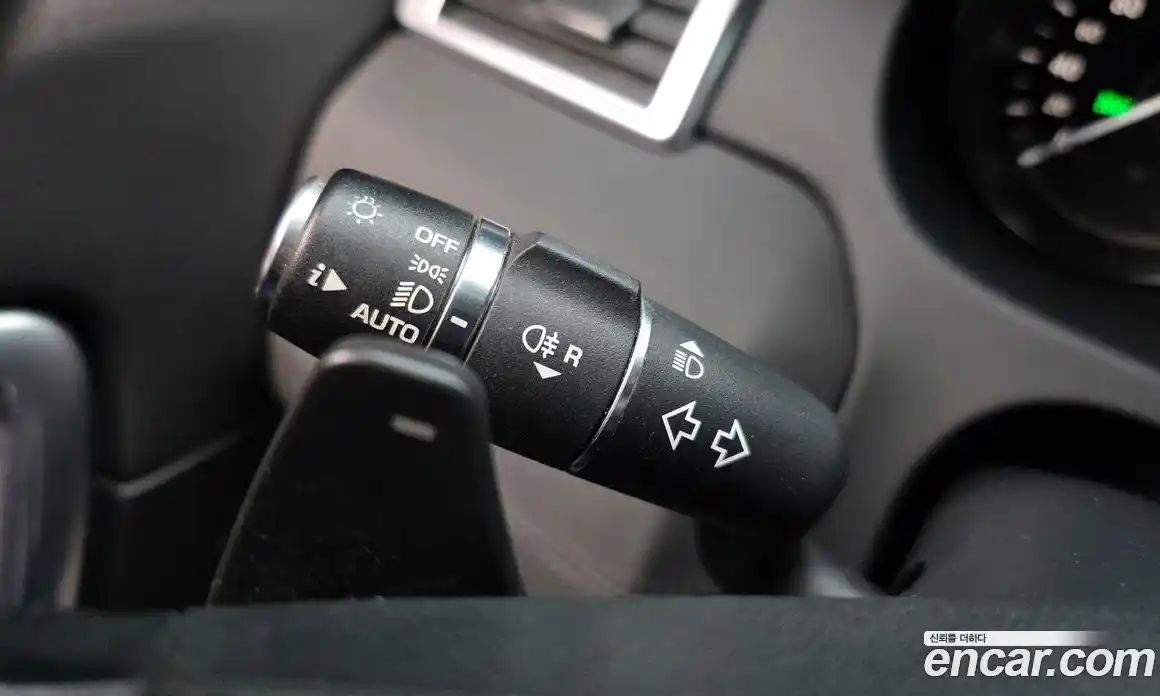 Land Rover Discovery Sport 2019 2.0 Автомат в Москве № 166649, фото 11