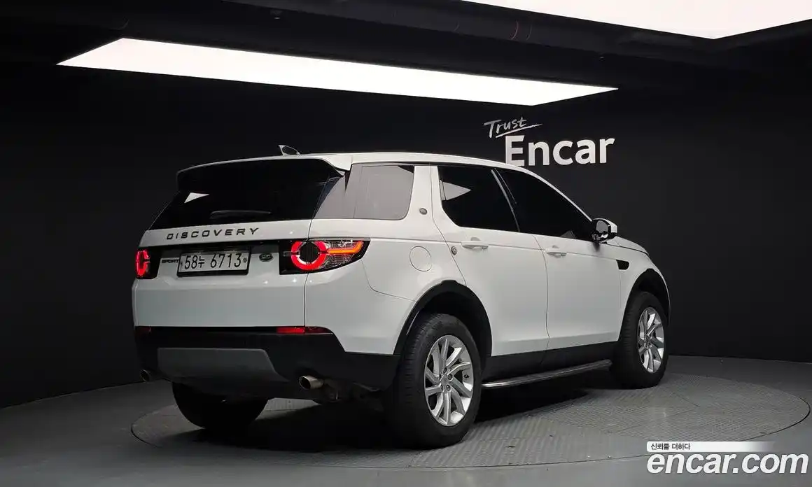 Land Rover Discovery Sport 2019 2.0 Автомат в Москве № 166649, фото 14