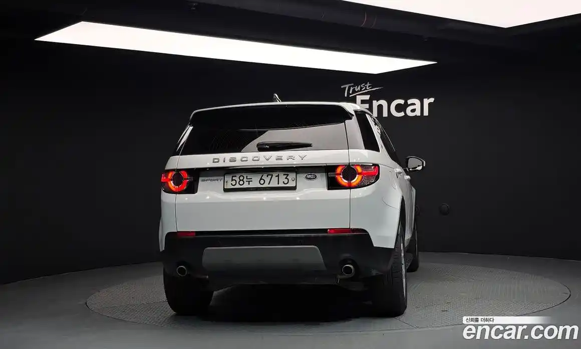 Land Rover Discovery Sport 2019 2.0 Автомат в Москве № 166649, фото 17