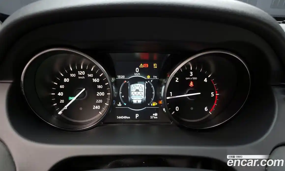 Land Rover Discovery Sport 2019 2.0 Автомат в Москве № 166649, фото 19