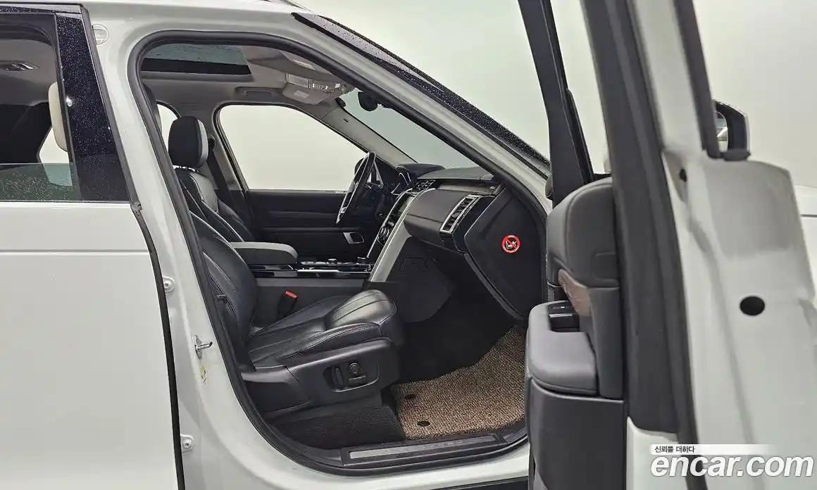 Land Rover Discovery 2017 3.0 Автомат в Москве № 166702, фото 13