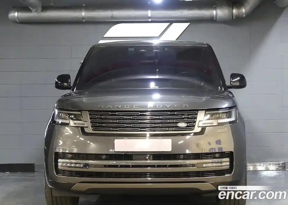 Land Rover Range-Rover 2023 4.4 Автомат в Москве № 166757, фото 12