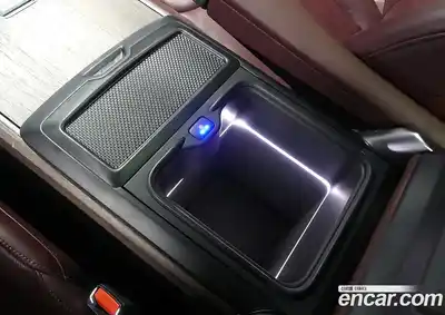 Land Rover Range-Rover 2023 4.4 Автомат в Москве № 166757, миниатюра 7