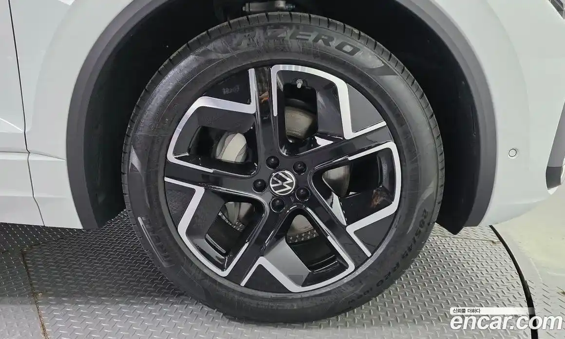 Volkswagen Touareg 2026 3.0 Автомат в Москве № 168348, фото 13