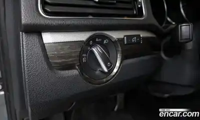 Volkswagen Passat 2018 2.0 Автомат в Москве № 169001, миниатюра 9