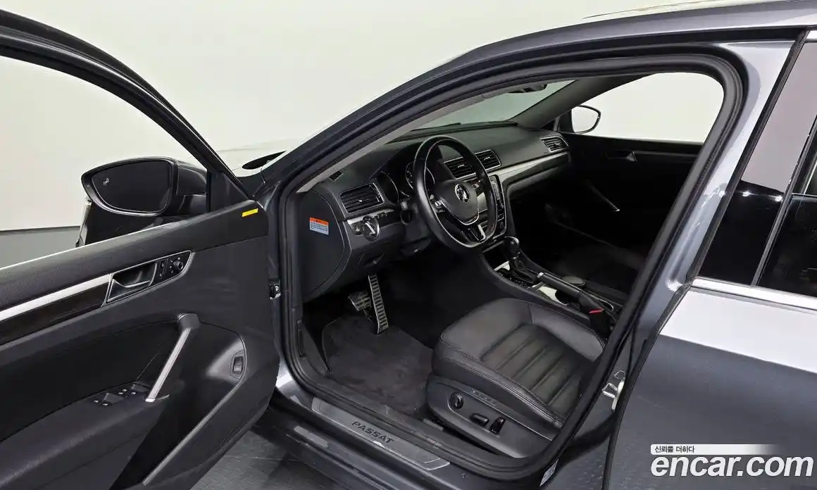 Volkswagen Passat 2018 2.0 Автомат в Москве № 169001, фото 10