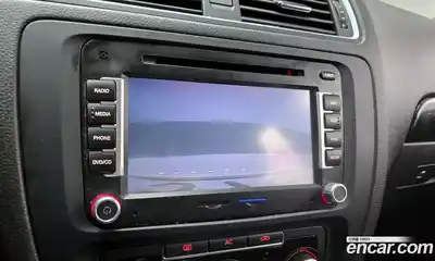 Volkswagen Jetta 2012 1.6 Автомат в Москве № 169049, миниатюра 11