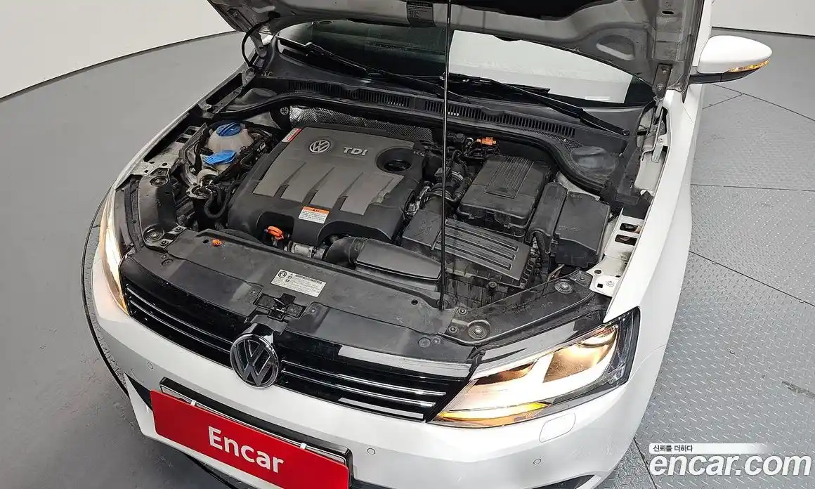 Volkswagen Jetta 2012 1.6 Автомат в Москве № 169049, фото 17