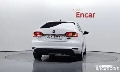 Volkswagen Jetta 2012 1.6 Автомат в Москве № 169049, миниатюра 10