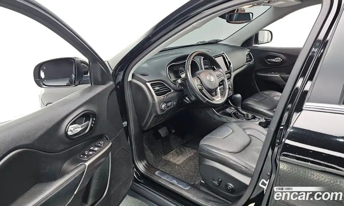 Jeep Cherokee 2021 2.4 Автомат в Москве № 169580, фото 20