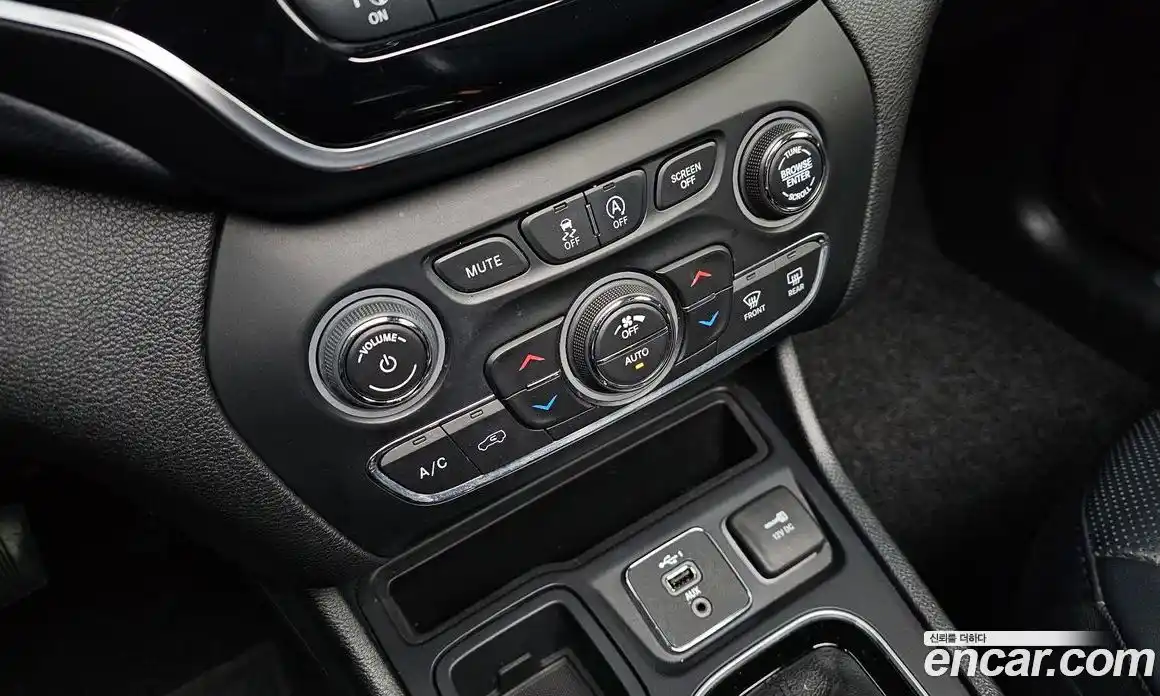 Jeep Cherokee 2021 2.4 Автомат в Москве № 169580, фото 3