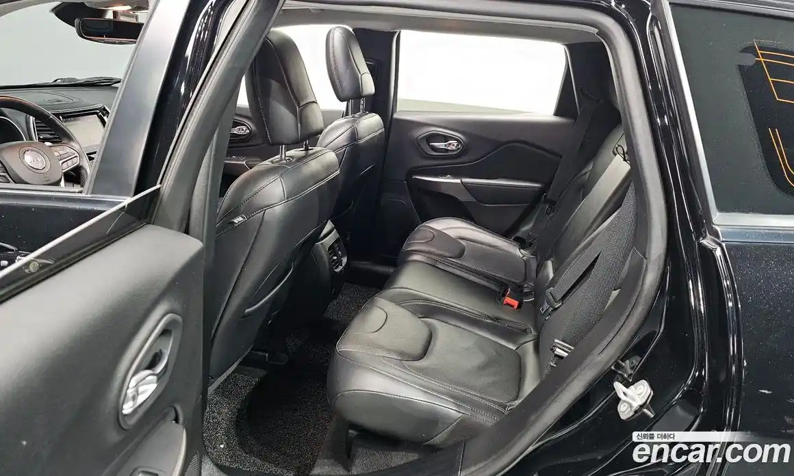 Jeep Cherokee 2021 2.4 Автомат в Москве № 169580, фото 8