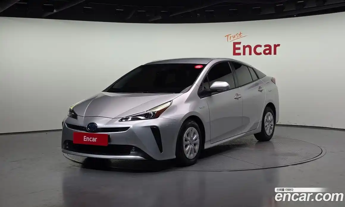 Toyota Prius 2021 1.8 Автомат в Москве № 170253, фото 11
