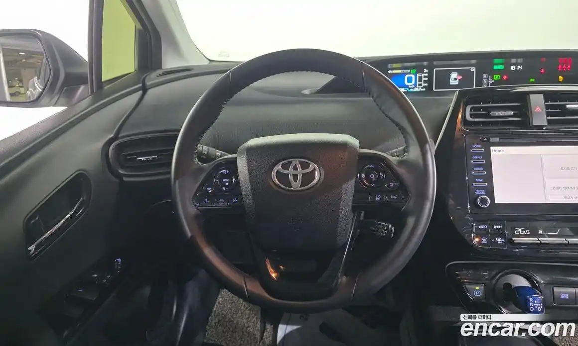 Toyota Prius 2021 1.8 Автомат в Москве № 170253, фото 14