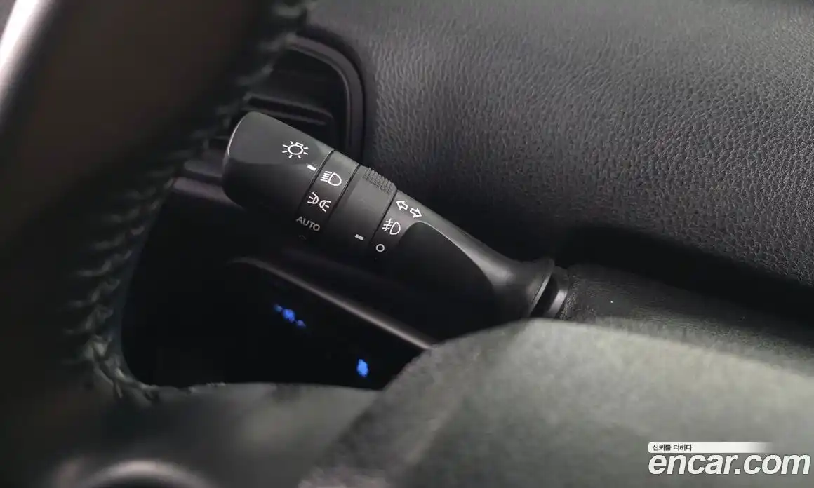 Toyota Prius 2021 1.8 Автомат в Москве № 170253, фото 15