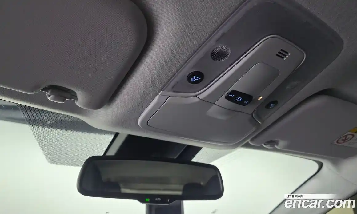 Toyota Prius 2021 1.8 Автомат в Москве № 170253, фото 19