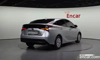 Toyota Prius 2021 1.8 Автомат в Москве № 170253, миниатюра 2