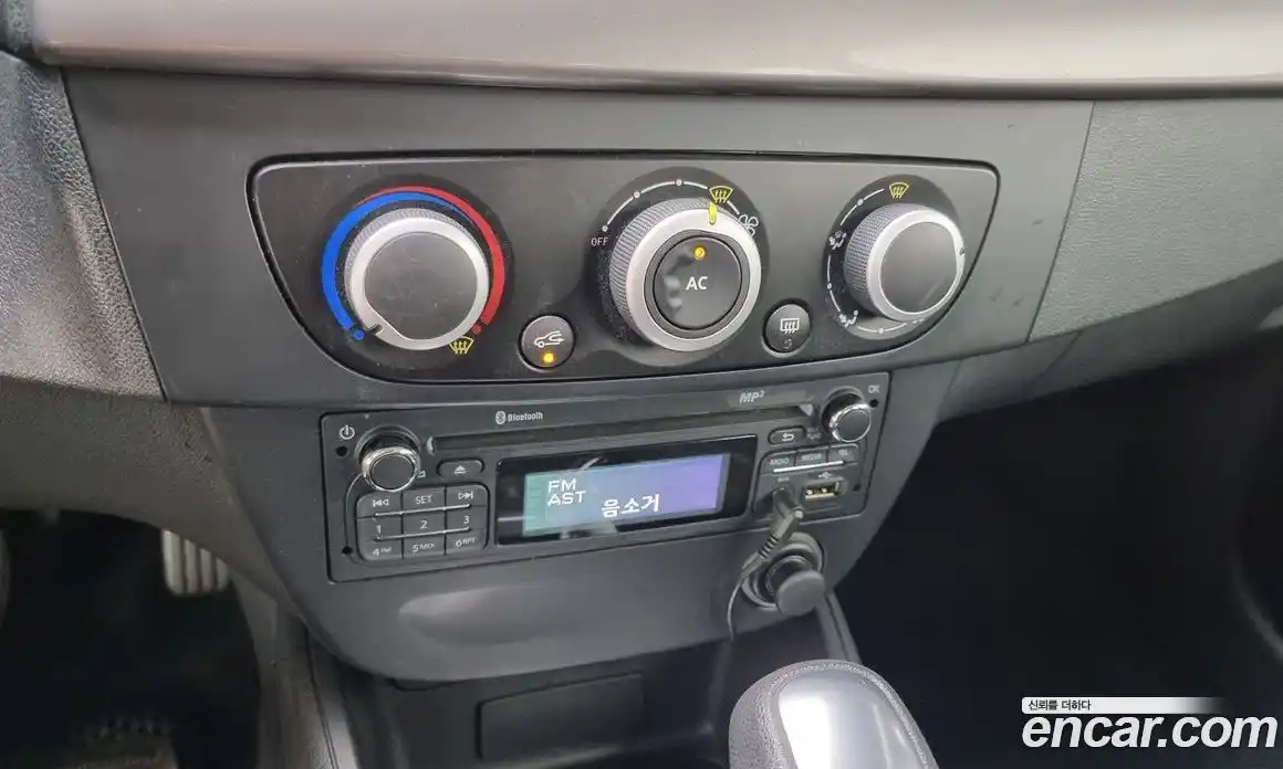 Renault SM3 2015 1.6 Автомат в Москве № 182812, фото 19