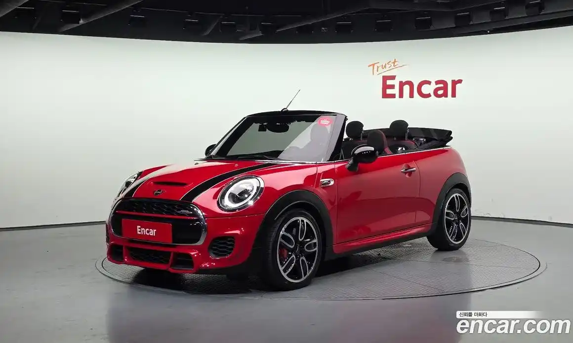 Mini Cooper Convertible 2019 2.0 Автомат в Москве № 186380, фото 17