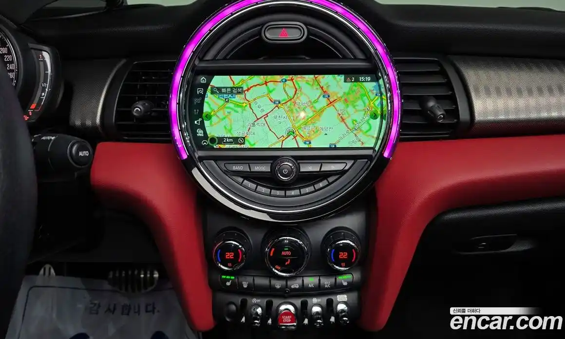 Mini Cooper Convertible 2019 2.0 Автомат в Москве № 186380, фото 2