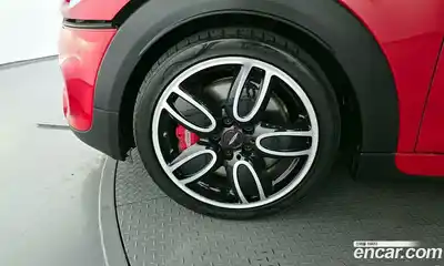 Mini Cooper Convertible 2019 2.0 Автомат в Москве № 186380, миниатюра 7