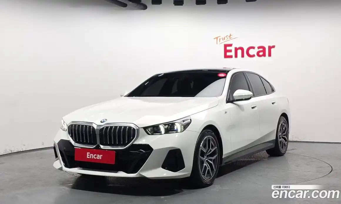 BMW 5-Series 2025 2.0 Автомат в Москве № 187499, фото 6