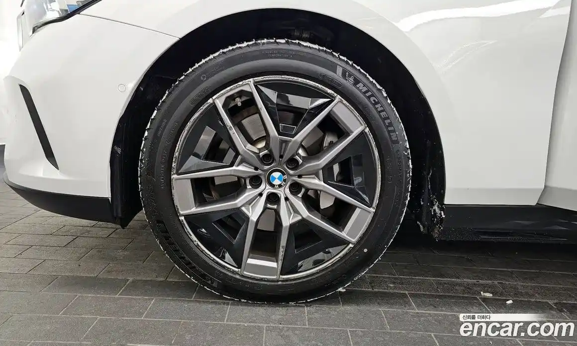 BMW 5-Series 2024 2.0 Автомат в Москве № 187512, фото 4