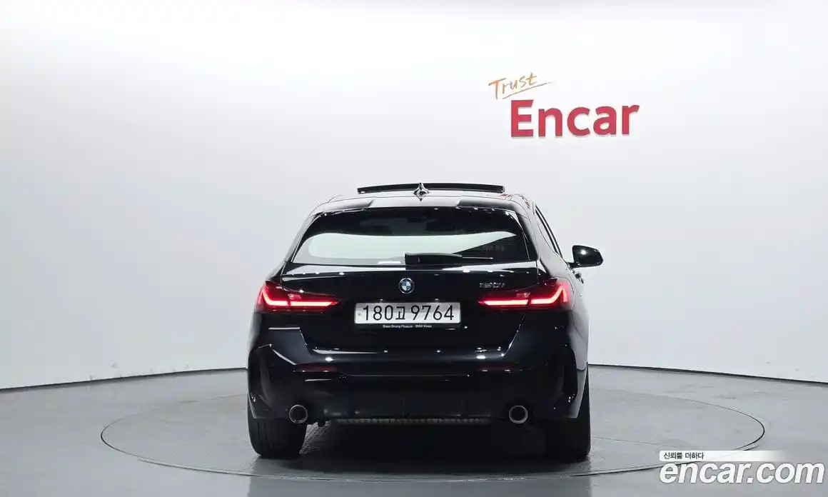 BMW 1-Series 2023 2.0 Автомат в Москве № 187978, фото 3