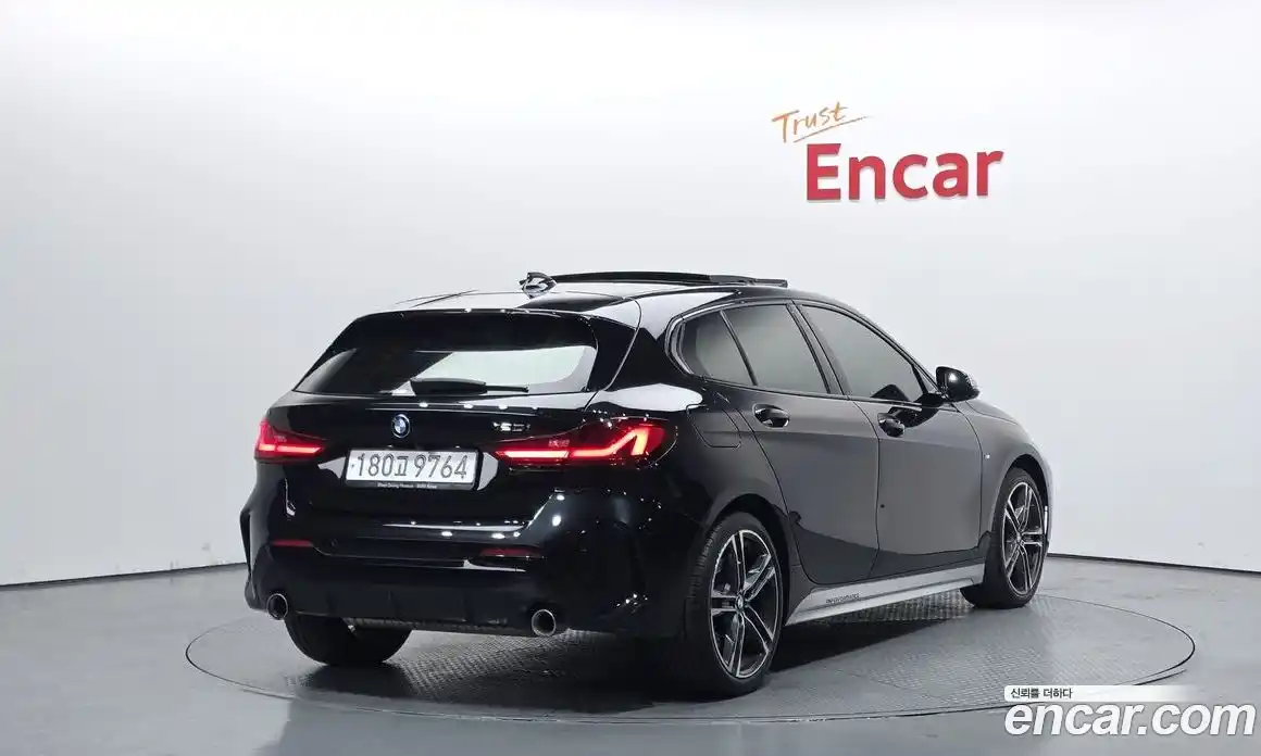 BMW 1-Series 2023 2.0 Автомат в Москве № 187978, фото 8