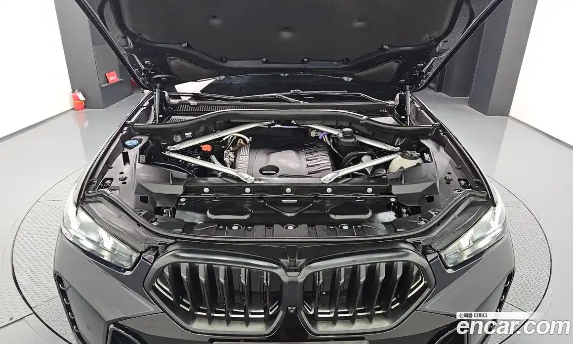 BMW X6 2024 3.0 Автомат в Москве № 188175, фото 11