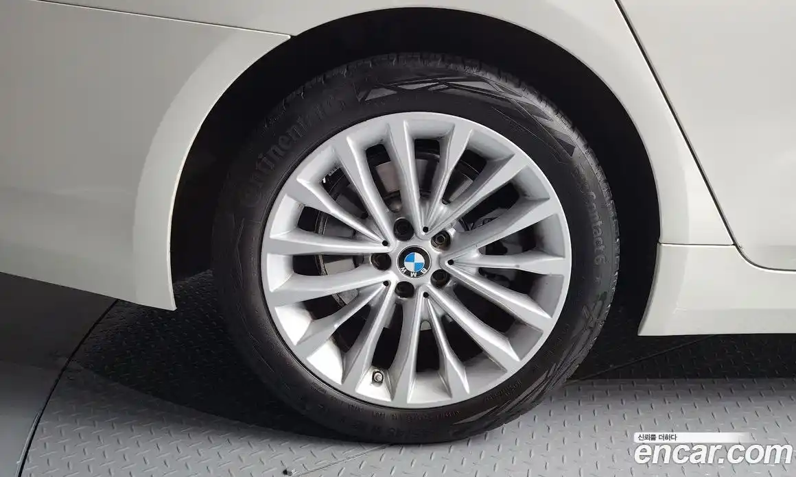 BMW 5-Series 2023 2.0 Автомат в Москве № 189324, фото 8