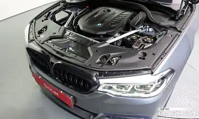 BMW 5-Series 2018 3.0 Автомат в Москве № 193149, миниатюра 3