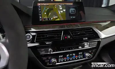 BMW 5-Series 2018 3.0 Автомат в Москве № 193149, миниатюра 6