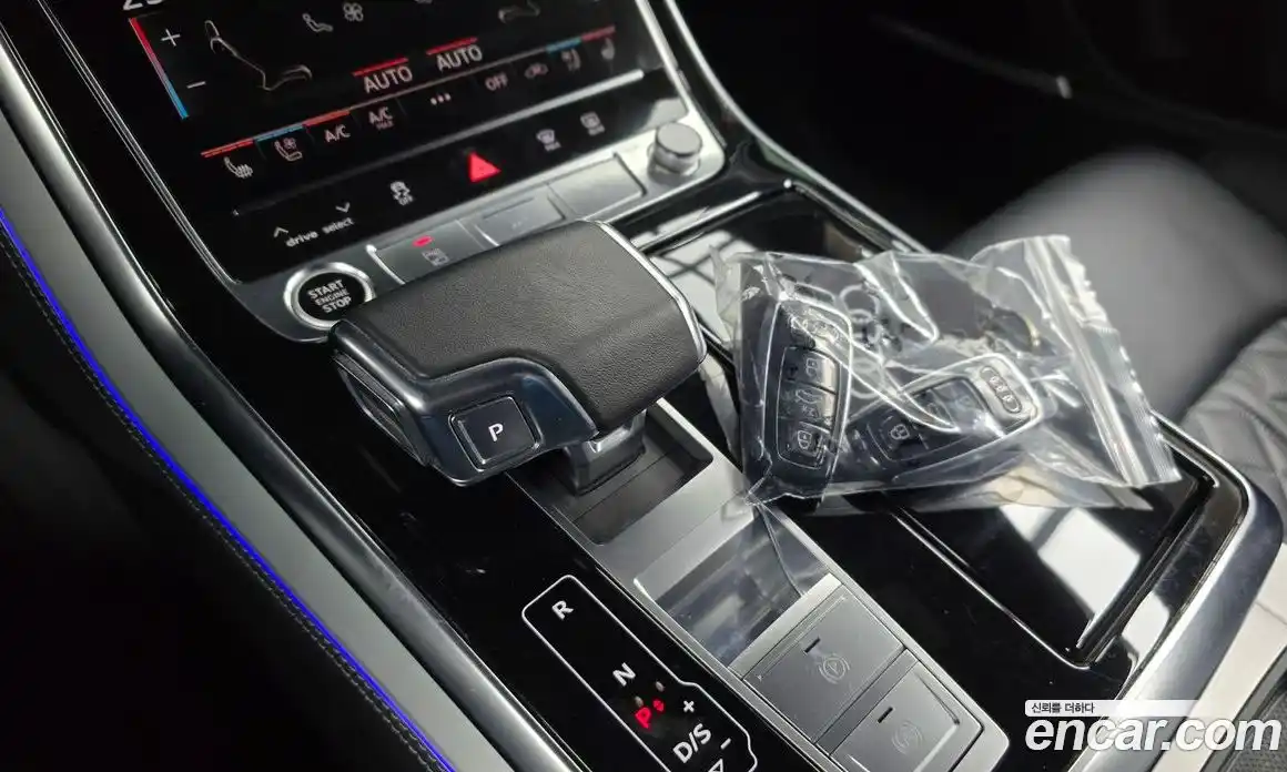 Audi Q8 2023 3.0 Автомат в Москве № 196346, фото 11