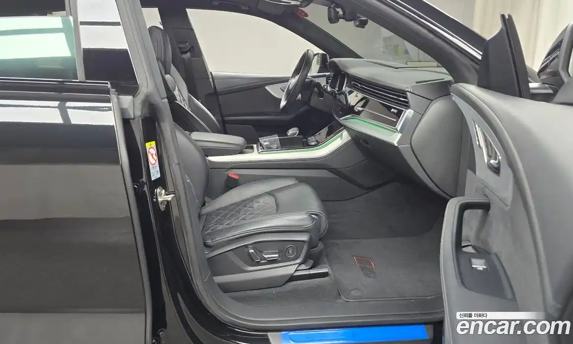 Audi Q8 2023 3.0 Автомат в Москве № 196346, фото 18