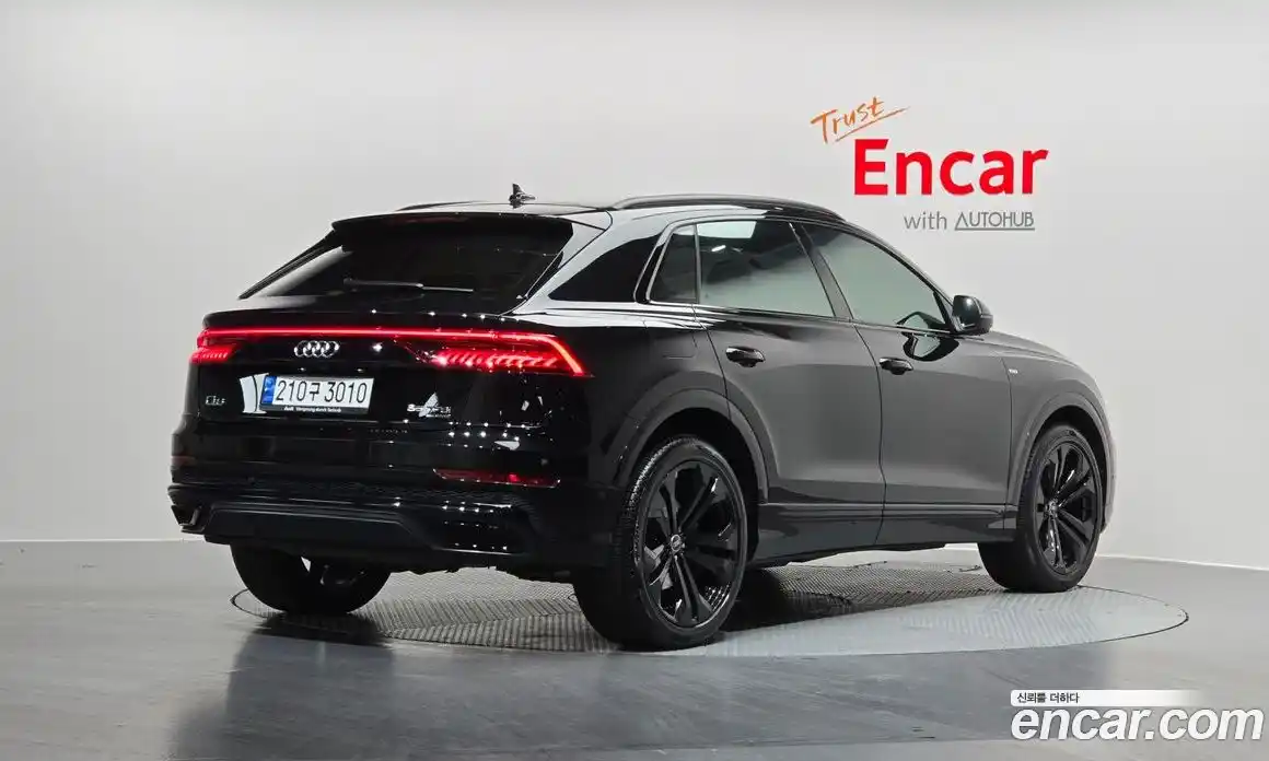 Audi Q8 2023 3.0 Автомат в Москве № 196346, фото 7