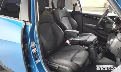 Mini Cooper 2022 1.5 Автомат в Москве № 197008, миниатюра 7