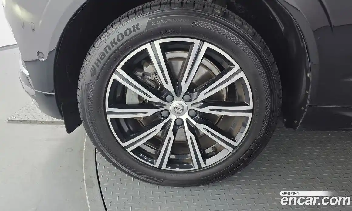 Volvo XC60 2020 2.0 Автомат в Москве № 197102, фото 15