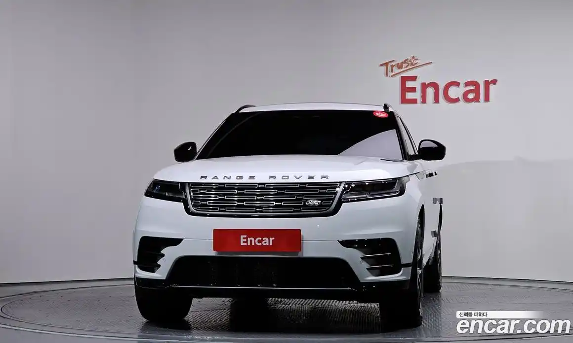 Land Rover Range-Rover Velar 2025 3.0 Автомат в Москве № 198109, фото 12