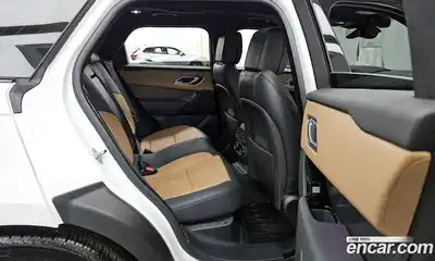 Land Rover Range-Rover Velar 2025 3.0 Автомат в Москве № 198109, миниатюра 4