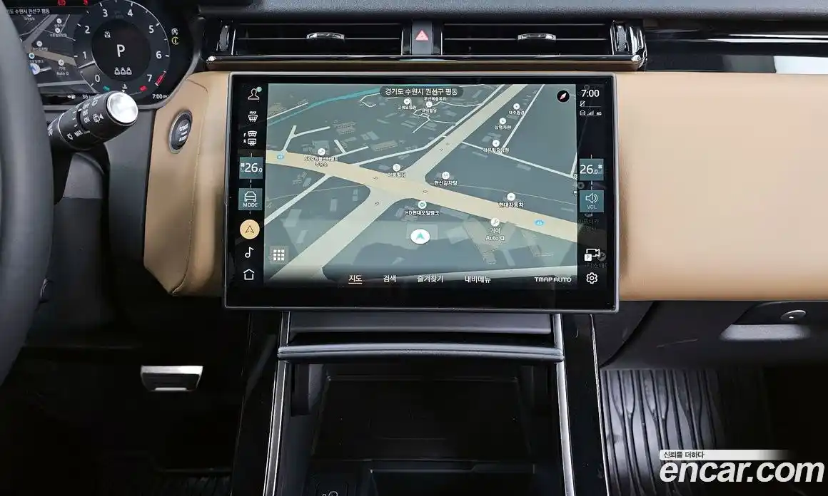 Land Rover Range-Rover Velar 2025 3.0 Автомат в Москве № 198109, фото 5