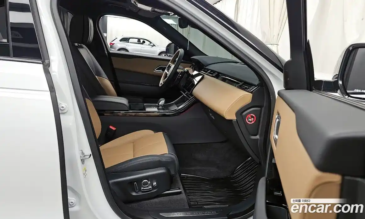 Land Rover Range-Rover Velar 2025 3.0 Автомат в Москве № 198109, фото 7