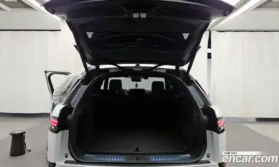 Land Rover Range-Rover Velar 2025 3.0 Автомат в Москве № 198109, миниатюра 8